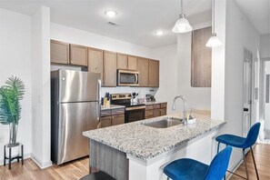 Fridge, microwave, oven, dishwasher