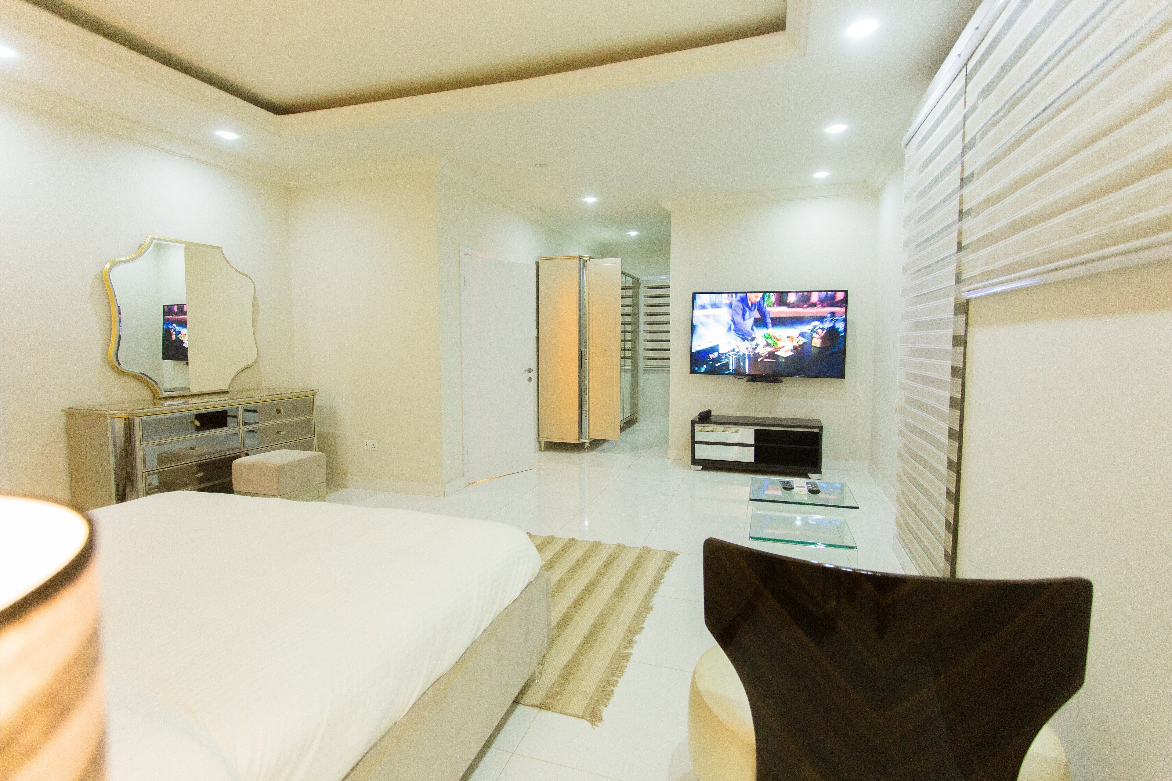 Bügeleisen/Bügelbrett, WLAN, Bettwäsche