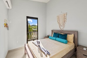 2 bedrooms, in-room safe, iron/ironing board, WiFi - Casa Bohemian Soluna (Soto)