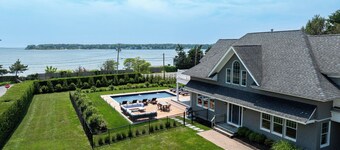 Expansive Home in Shinnecock Hills, Private Beach Access, Water Views,...