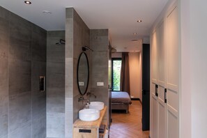 2 habitaciones, wifi y ropa de cama 