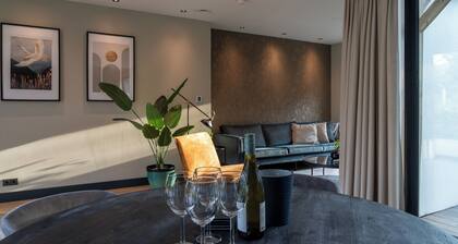 De Witte Bergvliet Villa, luxury vacation home on estate with golf course and spa