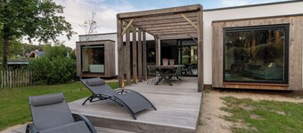 De Witte Bergvliet Villa, luxury vacation home on estate with golf course and spa