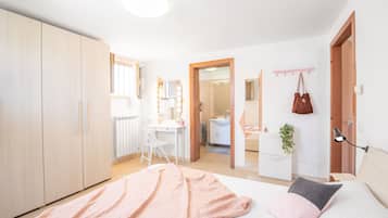 2 habitaciones, tabla de planchar con plancha y wifi gratis