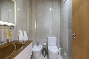 Apartment | Bathroom