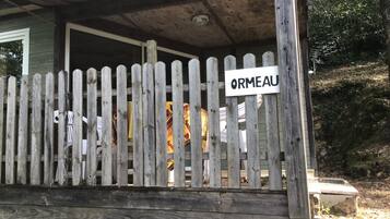 Enceinte de lâhĂ©bergement