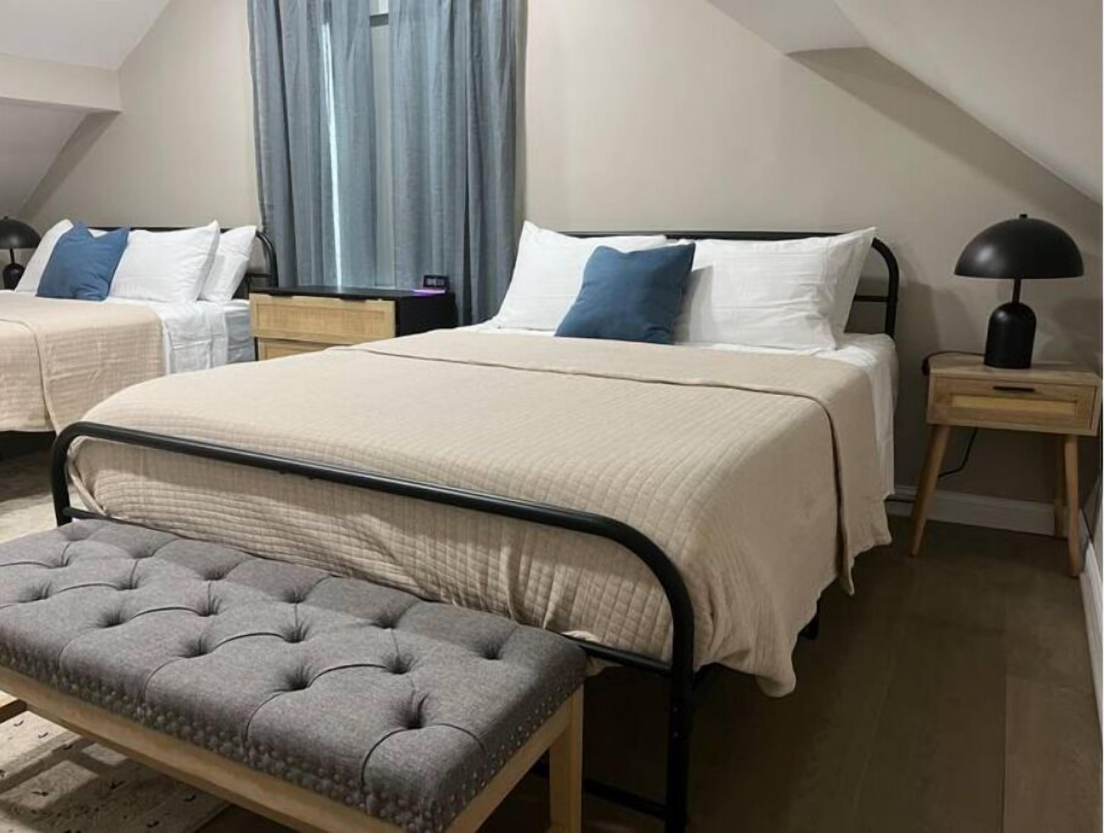 4 bedrooms, iron/ironing board, travel crib, free WiFi