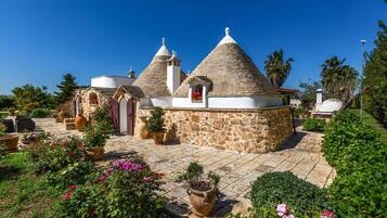 Enceinte de lâhĂ©bergement