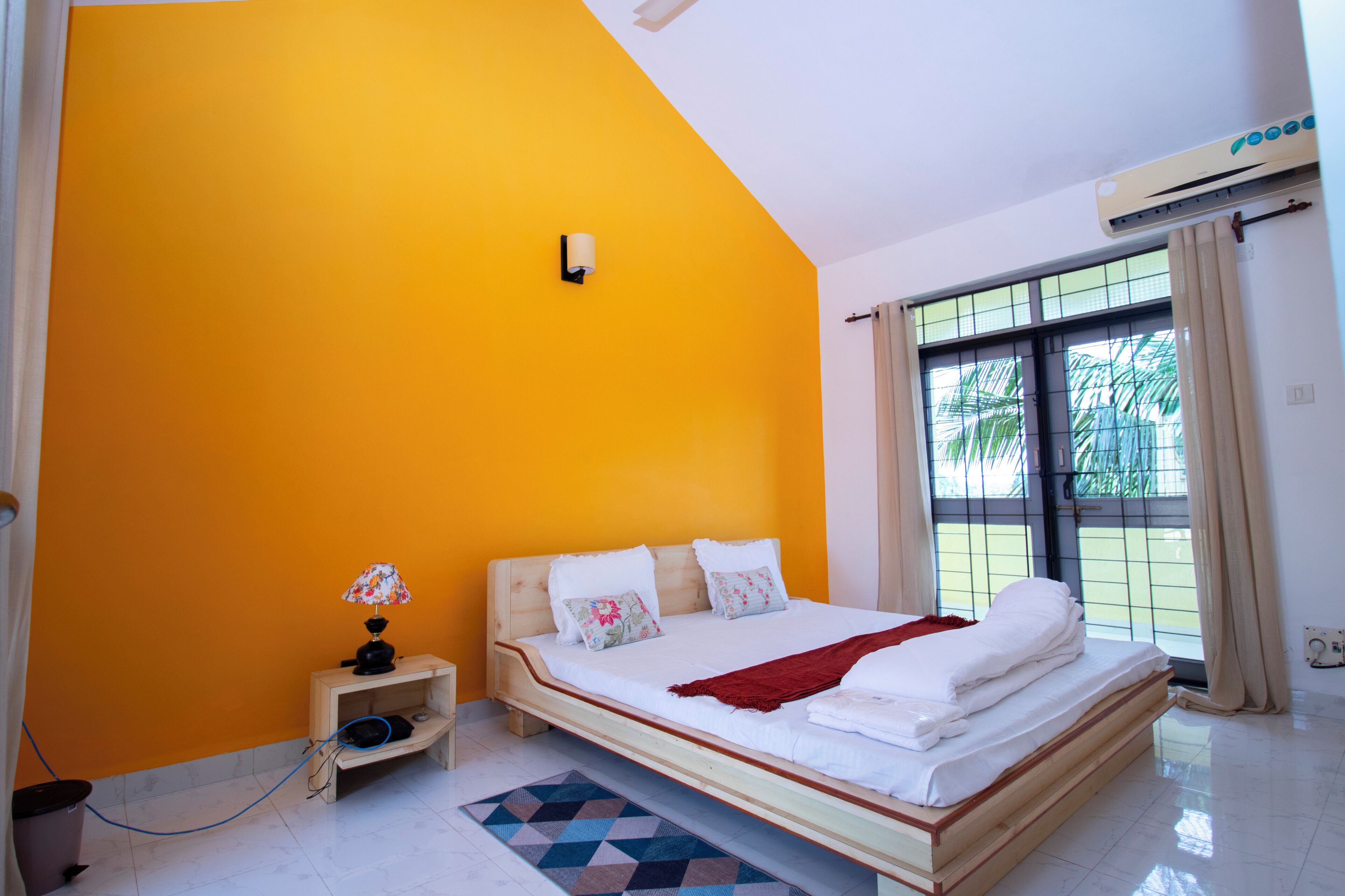 3 bedrooms, iron/ironing board, free WiFi, bed sheets