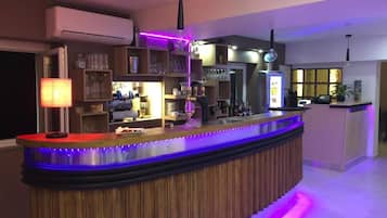 Serveert lunch en diner, Franse gerechten