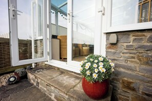 Exterior detail - Ty Gaseg, Solva - Two Bedroom Cottage, Sleeps 4 (Solva)