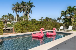 Outdoor pool, a heated pool