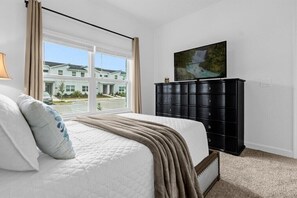 5 dormitoris, planxa i posts de planxar, wifi i roba de llit 