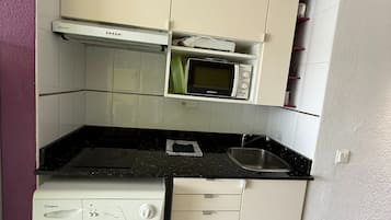 Studio, beberapa kamar, akses difabel, Boleh Merokok | Dapur pribadi