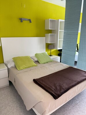 Studio, plusieurs chambres, accessible aux personnes à mobilité réduite, fumeurs | 1 chambre