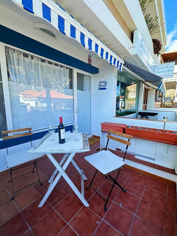 Apartment, 1 Bedroom, Terrace, Mountain View | Outdoor dining