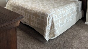 3 quartos, ferros/tábuas de passar roupa, Wi-Fi, roupa de cama