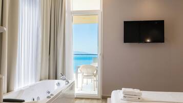 Suite, Sea View | Iron/ironing board, free WiFi, bed sheets