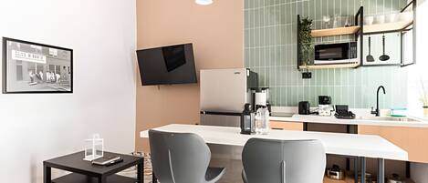 Fridge, microwave, coffee/tea maker, toaster