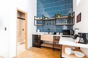 Fridge, microwave, coffee/tea maker, toaster