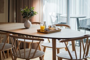 Dining - Feel Porto Matosinhos City Flat II (Matosinhos)