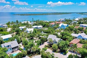 Exterior - Stunning Captiva Village Home in the Heart of Captiva Village and Beach ! (Captiva)