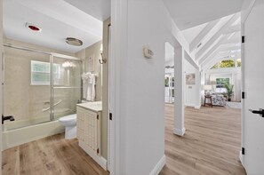 Hair dryer, towels - Stunning Captiva Village Home in the Heart of Captiva Village and Beach ! (Captiva)