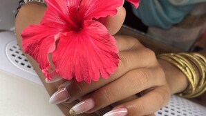 Nail salon - Jambiani Transit Hostel (Jambiani)