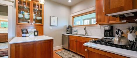 Microwave, oven, stovetop, dishwasher