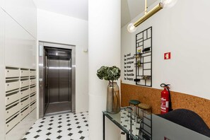 Apartment | Reception - Cotton Cozy Nightlife Studio (Porto)