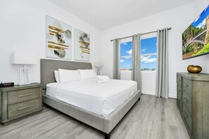 6 bedrooms, iron/ironing board, free WiFi, bed sheets