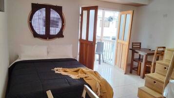 Family Room, City View | WiFi (free)