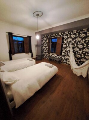 3 Schlafzimmer, Bügeleisen/Bügelbrett, WLAN, Bettwäsche