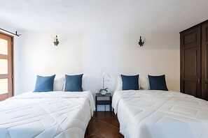 4 Schlafzimmer, Bügeleisen/Bügelbrett, Internetzugang, Bettwäsche