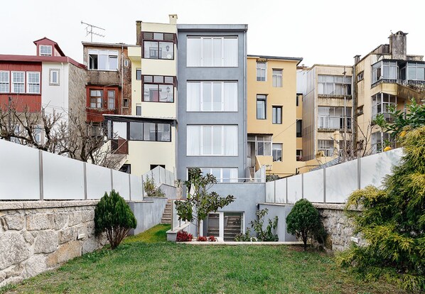 อพาร์ทเมนท์ | บริเวณภายนอก