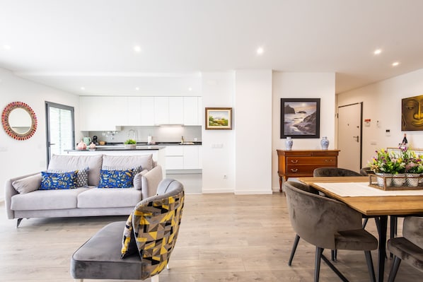 2 bedrooms