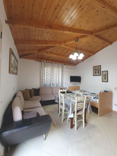 Vlorë Orikum apartments