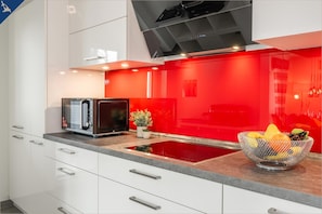 Microwave, oven, stovetop, dishwasher
