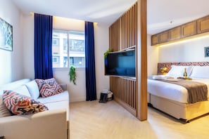 Departamento | Espacio para trabajar con laptop y cortinas blackout 