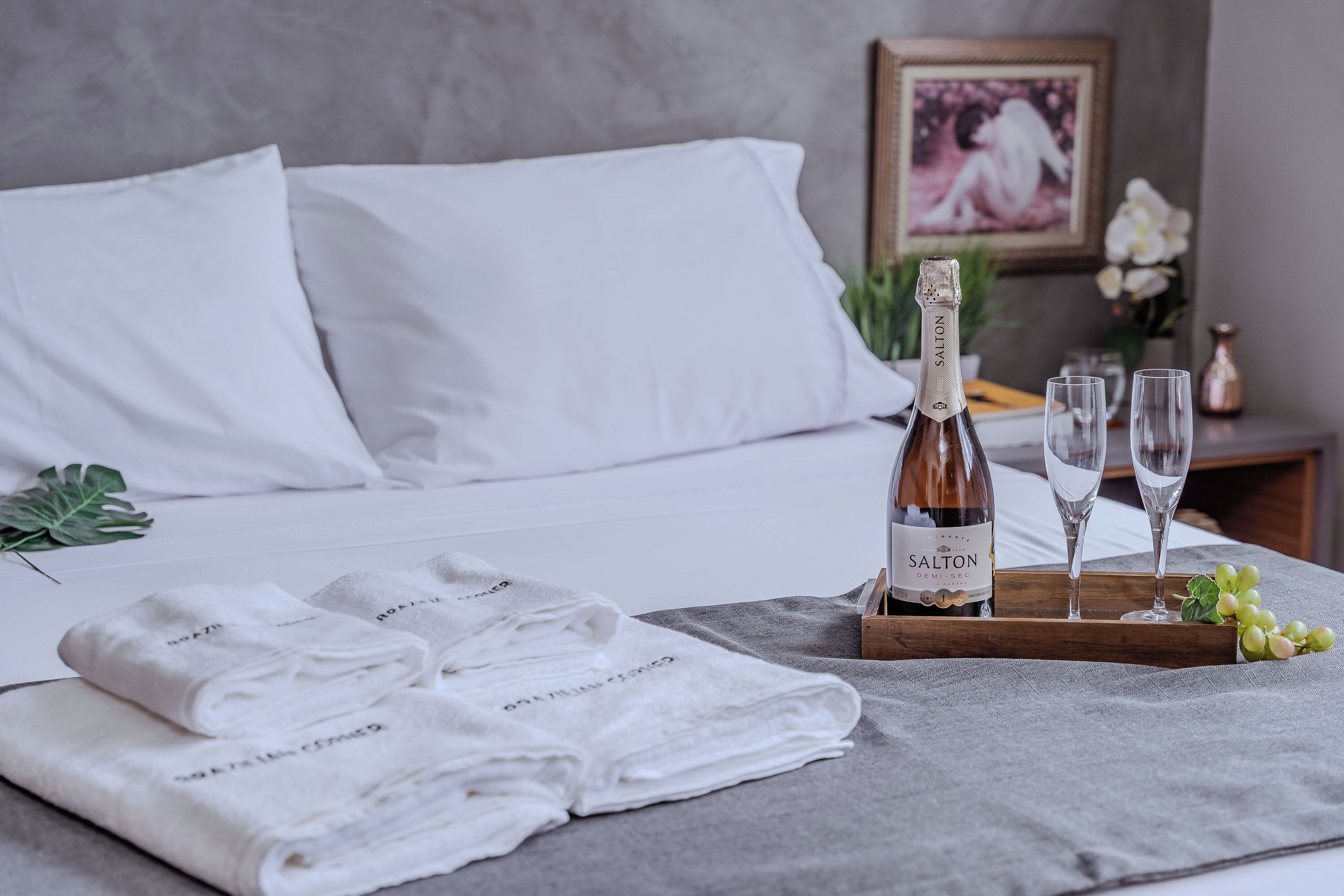 アパートメント | ノートパソコン用作業スペース、遮光カーテン、アイロン / アイロン台、WiFi (無料)