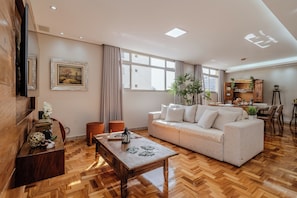 Apartment | Living room