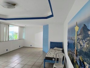 3 bedrooms, WiFi, bed sheets, wheelchair access