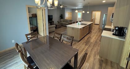 Modern New 3-Bedroom Townhome – Just Minutes to Fish Creek & Egg Harbor!