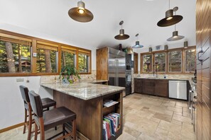 Exterior - 82 Lenawee Lane (Keystone)