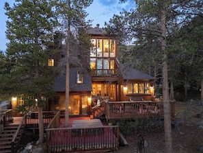 House (5 Bedrooms) | Front of property