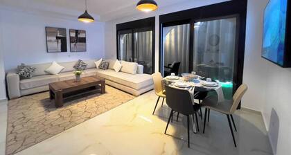 Charming 2-bedroom apartment in amazing Marrakesh with pool, WiFi
