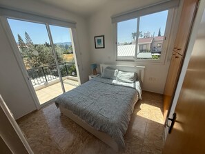 3 Schlafzimmer, Bügeleisen/Bügelbrett, WLAN, Bettwäsche