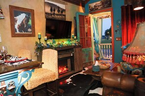 Interior - The Wildflower Inn of False River -
Kaity Rae Suite (New Roads)