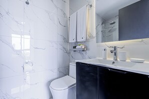 Apartment | Bathroom