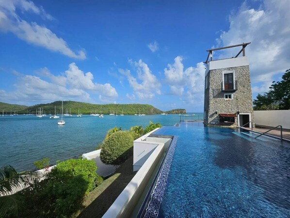 3 outdoor pools - Main House (Lance aux Épines)